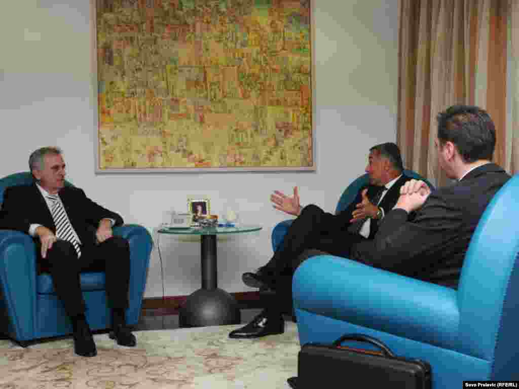Tomislav Nikolić, Aleksandar Vučić i Milo Đukanović u Podgorici, 23. novembra 2011