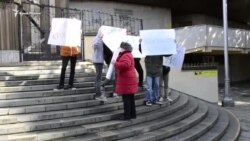 «Челпанова в отставку». Жители Ялты митинговали против мэра города (видео)