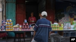 În haosul din Gaza a apărut și practica „comercializării” ajutoarelor umanitare. Imagine din Gaza City, la 23 iulie 2025.