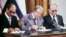 1978 року у Білому домі у Вашингтоні тодішні президент Єгипту Анвар Садат та прем'єр-міністр Ізраїлю Менахем Бегін підписали Кемп-девідську угоду, що стала результатом 12-денних переговорів у заміській резиденції тодішнього президента США Джиммі Картера