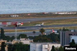 Avioane private la Aeroportul Internațional Nisa-Coasta de Azur. Riviera franceză este o destinație iubită de ruși, mai ales de cei cu bani.