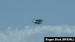 Російські літаки Су-27 у небі над окупованим Кримом, фото ілюстративне