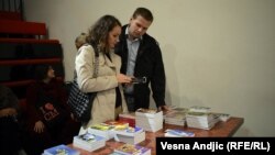 Međunarodni sajam knjiga "Biblioteke XX vek", 25. oktobar 2012.