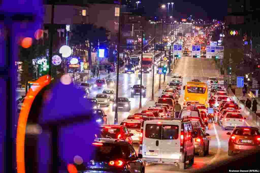 Kryetari i Prishtinës, Përparim Rama, që në mandatin e parë të tij në krye të qytetit ka premtuar zgjidhje për tollovitë në trafik. 