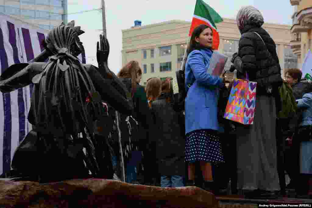 Участники серии митингов в поддержку татарского языка высказывали опасения, что татарский язык может исчезнуть. &nbsp;