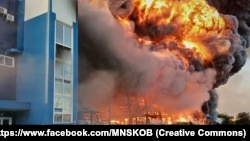 Пожежа, що виникла внаслідок російської атаки по Киїівщині. 24 травня 2026 року