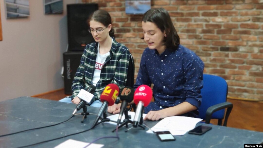 Илустрација (од архива) - Сојуз на средношколци - десно: Бленди Ходаи, претседател на Сојуз на средношколци