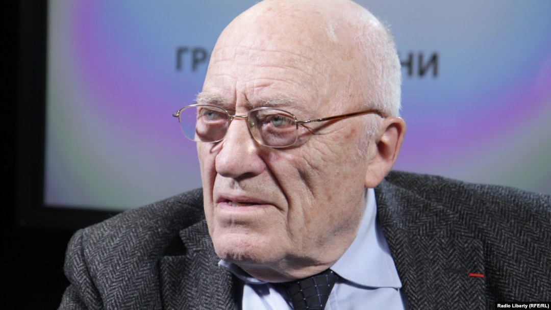 Руководитель Центра французских исследований Института Европы Российской академии наук Юрий Рубинский