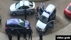 Alekseý Nawalnyý Moskwada öýüniň golaýynda tussag edildi.