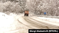 თოვლი თელავში 