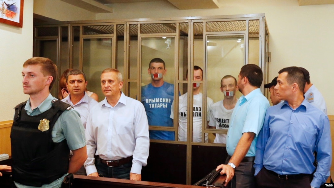 Суд на обвиняемыми по делу "Хизб ут-Тахрир"