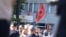 Protest pre usvajanja amandmana na izmene Zakona o Specijalnom sudu u Skupštini Kosova, 6. oktobra 2026.