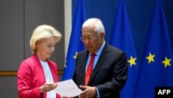 Președinta Comisiei Europene, Ursula von der Leyen (stânga), și președintele Consiliului European, Antonio Costa (fotografie de arhivă)