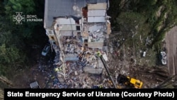 Ресей әскерінің соққысынан қираған тұрғын үй. Киев, 31 шілде 2025 жыл.