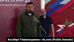 Руслан Файзутдинов (справа)