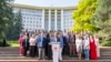 Pe 2 septembrie, liderii Blocului „Patriotic” au semnat în scuarul Parlamentului un document prin care s-au angajat că nu vor face o coaliție cu PAS după alegeri și au îndemnat alte formațiuni politice să li se alăture.