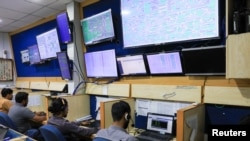 The technical support room at Connect Communication, a provider of high bandwidth and data connectivity solutions to customers, in the southern Pakistani city of Karachi. (file photo)