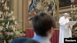Папа Франциск нині нездужає, через що не зміг очолити новорічне богослужіння