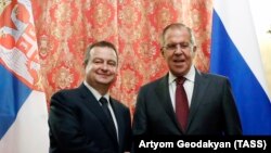 Шефот на руската дипломатија Сергеј Лавров и  неговиот српски колега Ивица Дачиќ