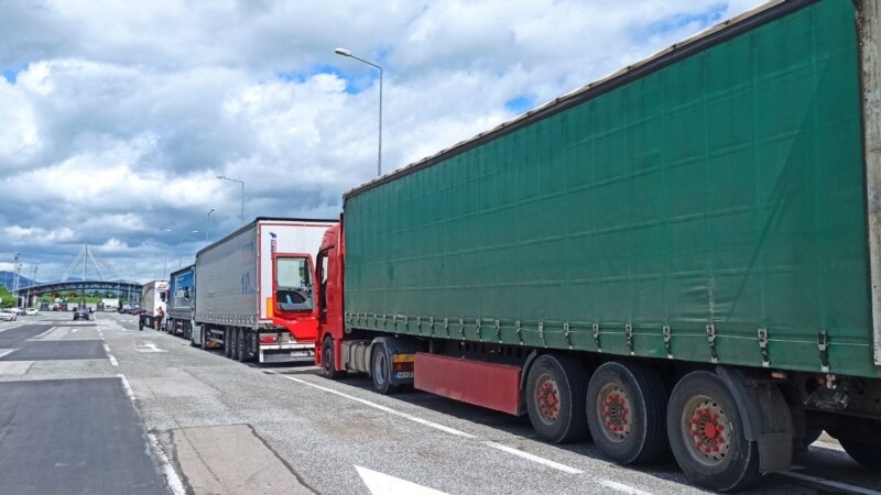 Kolone kamiona na granici između BiH i Hrvatske