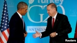 Президент США Барак Обама (слева) и президент Турции Реджеп Эрдоган. Анталия, Турция, 15 ноября 2015 года.