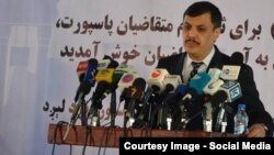 آرشیف/ عبدالرزاق وحیدی وزیر سابق مخابرات افغانستان