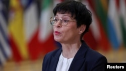 «Це не лише його (Володимира Зеленського – ред.) бажання, це також моє бажання і бажання багатьох держав-членів. Але ми побачимо, коли саме це стане можливим», – сказала Кос