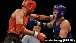 Belli täjik boks tälimçisi Nosir Azimow öz ýurdunda bir dini wekiliniň bu görnüşde çykyş etmegine ilkinji gezek duş gelýändigini aýtdy. Arhiwden alnan illýustrasiýa suraty.