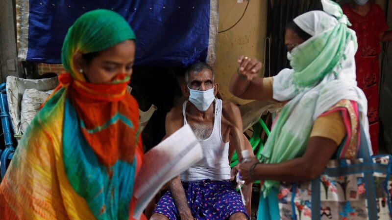 هند کې په کرونا ویروس د اخته کسانو شمېر تر ۸ میلیونو زیات شو
