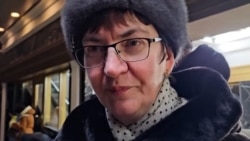 „Suntem mai săraci”: rușii spun cum s-a schimbat viața lor în patru ani de război