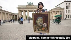 Rusiyalı rəssam Semyon Skrepetskinin Berlindəki nümayişi