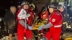 На фоне переговоров в Женеве вечером 23 ноября российский беспилотник нанес удар по жилому району в Харькове. Погибли по меньшей мере четыре человека 