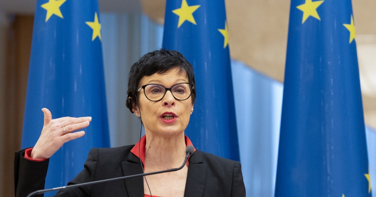 Komisionerja e BE së i kërkon kryeministrit të Serbisë bashkëpunim për reforma