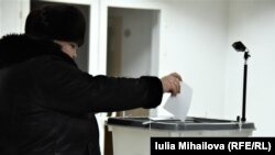 O secție de votare din Chișinău