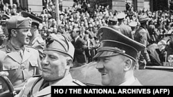 Benito Mussolini și Adolf Hitler , Muenchen, iunie 1940