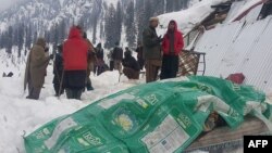 قربانیان بهمن در کشمیر. ۲۵ دی ۹۸
