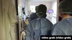 Специализиран екип за лечение на болни от коронавирус