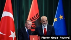 Predsednik Turske Redžep Tajip Erdogan i premijer Albanije Edi Rama, Tirana, 10. oktobar 2024.