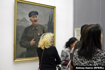 Ххх желіде қатты жылайды