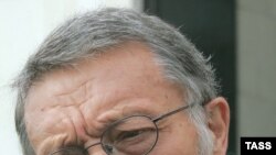 Жанр фотовыставки «Групповой портрет» — диалог фотографий и авторских текстов Юрия Роста