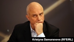 Олександр Тимошенко в студії Радіо Свобода у Празі, 9 січня 2012 року