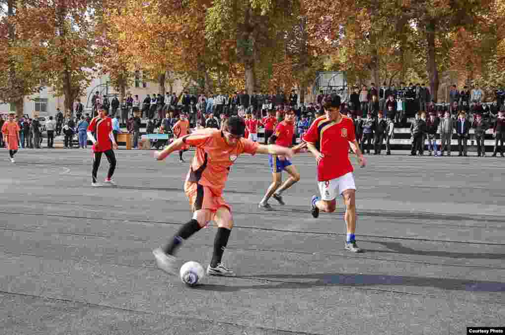 Football championship beetwen universities of Dushanbe, 25Nov2010