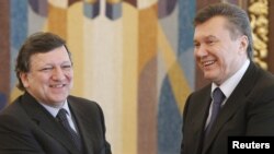 Жазэ Мануэль Барозу і Віктар Януковіч