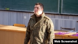 Агітатор перед студентами університету Даля
