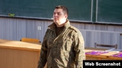 Агітатор виступає перед студентами університету імені Даля в окупованому Луганську