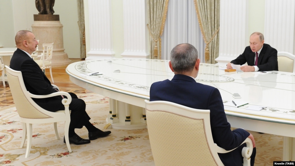 Russian President Vladimir Putin (center) meets with Azerbaijani President Ilham Aliyev (left) and Armenian Prime Minister Nikol Pashinian earlier this year. 