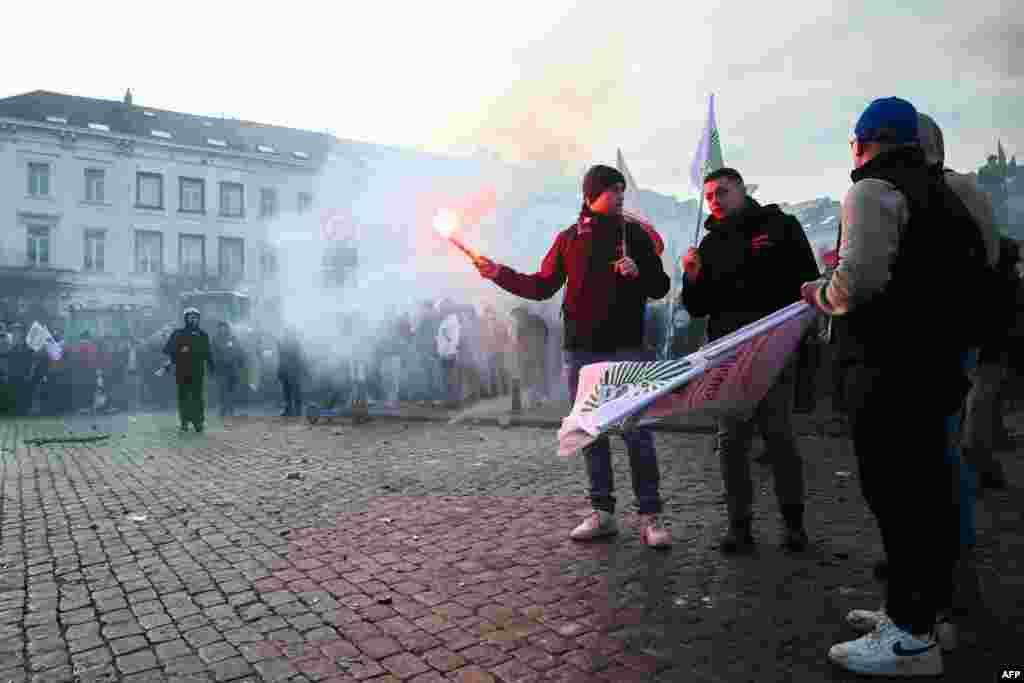 Mercosur (Mercado Común del Sur) este un bloc comercial sud-american înființat în 1991, o piață comună care are ca scop integrarea economică și comercială între membrii săi: Argentina, Brazilia, Paraguay și Uruguay, cu Bolivia în proces de aderare, creând o piață imensă, a șasea economie globală ca mărime.