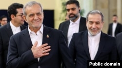 Iranian President Masoud Pezeshkian (left) and Foreign Minister Abbas Araqchi are expected to attend the UN General Assembly, which begins on September 22 in New York