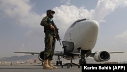 آرشیف، میدان هوایی کابل