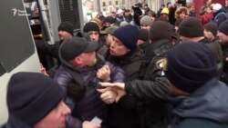 Як затримували «С14» на мітингу Тимошенко (відео)